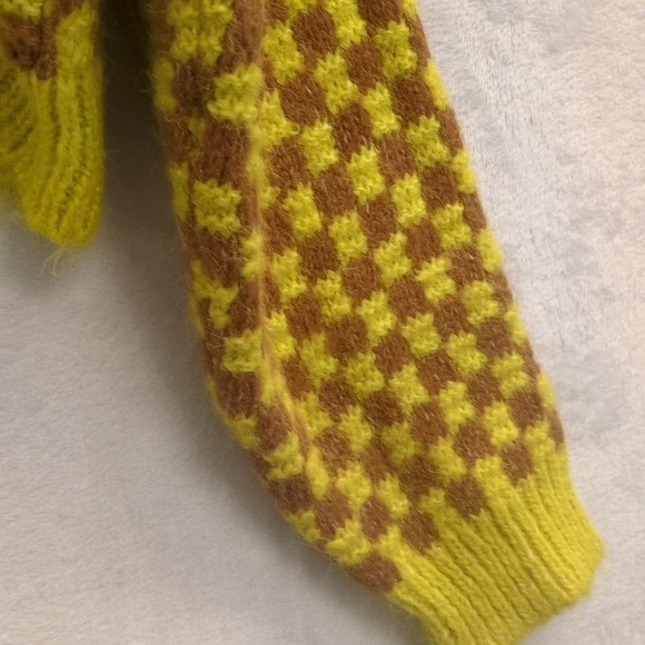 Zara Women's Abstract Neon Knit Cropped Oversized Maximalist Sweater Size M - Picture 4 of 8